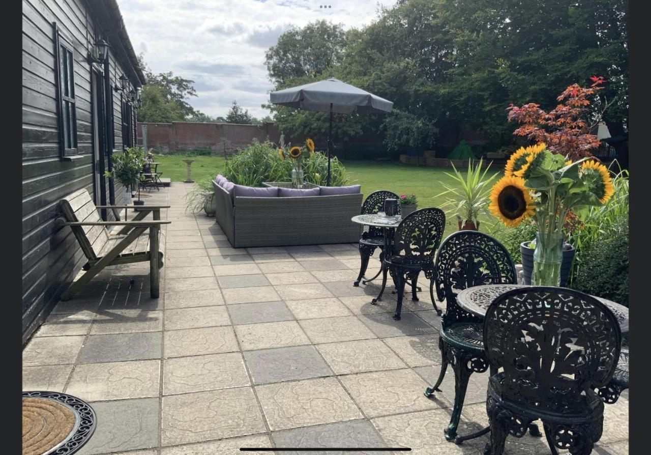 The Bridge Guest House Coltishall Екстериор снимка